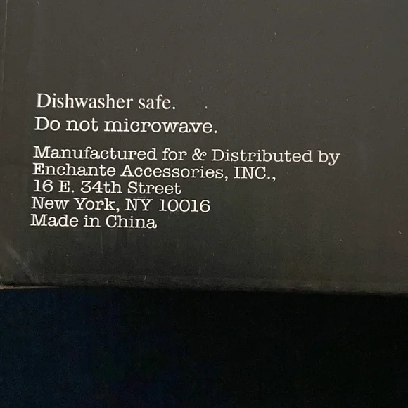 New in Box RAE DUNN wine and beer glass set - Picture 8 of 8